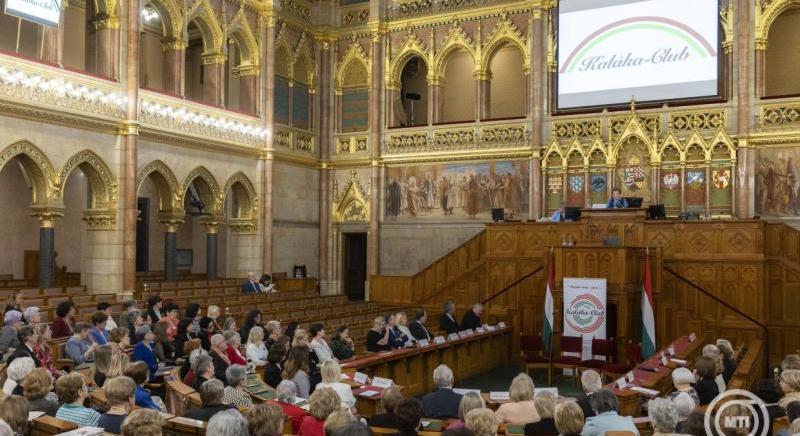 Mátrai Márta: a magyar családpolitika a nemzetpolitika legfontosabb része