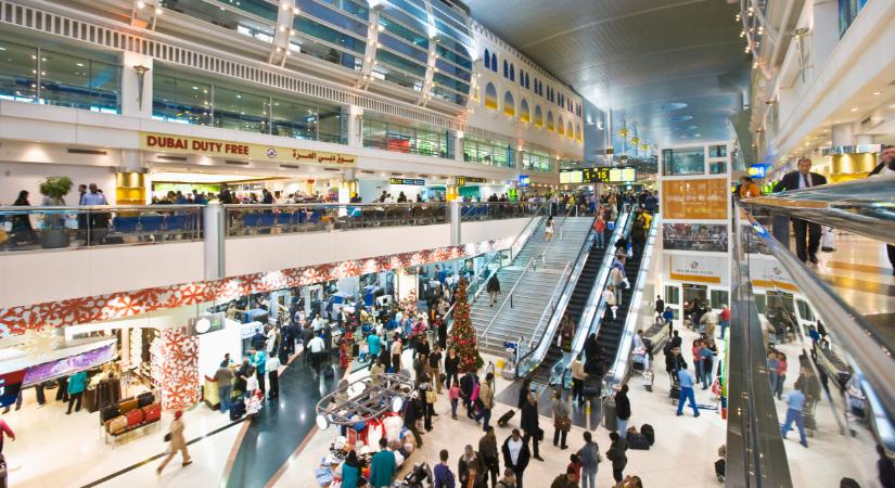 Világszerte óriási a káosz: 20 ezren ragadtak az Emírségekben, nem tudni mi lesz velük