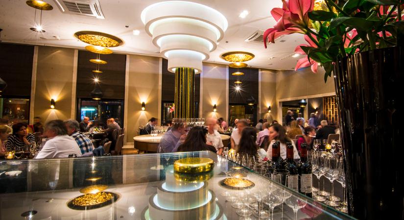 Nőnapi Borvacsora az ARAZ Étteremben