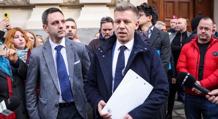 Magyar Péter nem kapott érdemi válaszokat a Legfőbb Ügyészségen, azt ígéri, a választás után visszatér