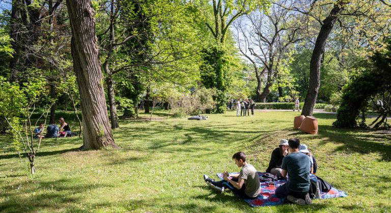 Tavaszias időjárással érkezik meg a március