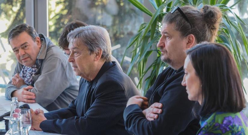 Márciusban nyit a Pannon Várszínház stúdiója, ahol egy intimebb környezetben élvezhetjük az élőadásokat (galéria)