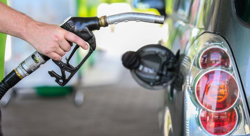 Kezdődik?! Drágulást jelentett be a MOL: ennyivel kell többet fizetnünk az üzemanyagokért!