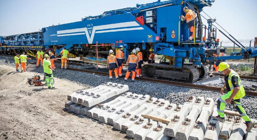 G7: Nem passzol a Budapest–Belgrád vasút kínai rendszere az EU-shoz, akkor indulhat vonat Budapestről, amikor az előző átért Szerbiába