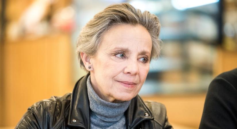 Szirtes Ági szerint az élete múlik azon, hogy lesz-e politikai fordulat Magyarországon