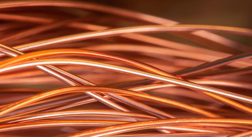 Veszélyben a nyaralás: ránk rúgná az ajtót ez a tőzsdei fejlemény