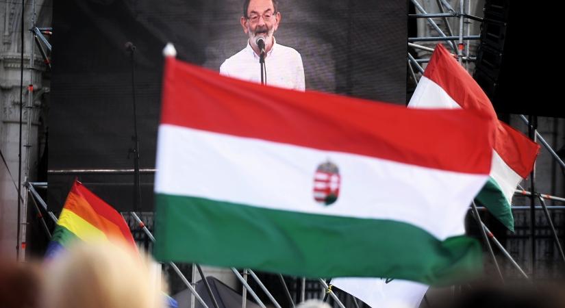 Lányi András: „Így lettünk Európa legszegényebb és legkorruptabb, leginkább megvetett nemzete”