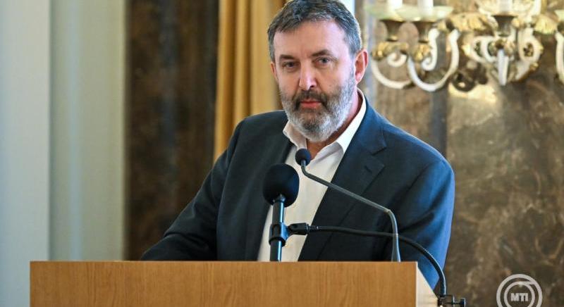 MI-Zászlóshajó Programot indított az ELTE