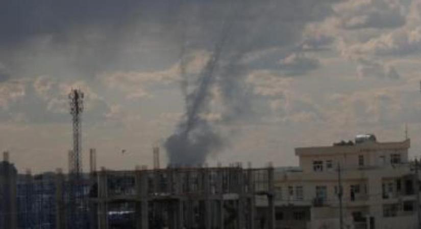 Iráni háború: több mint ötezer magyar kért konzuli védelmet a Közel-Keleten