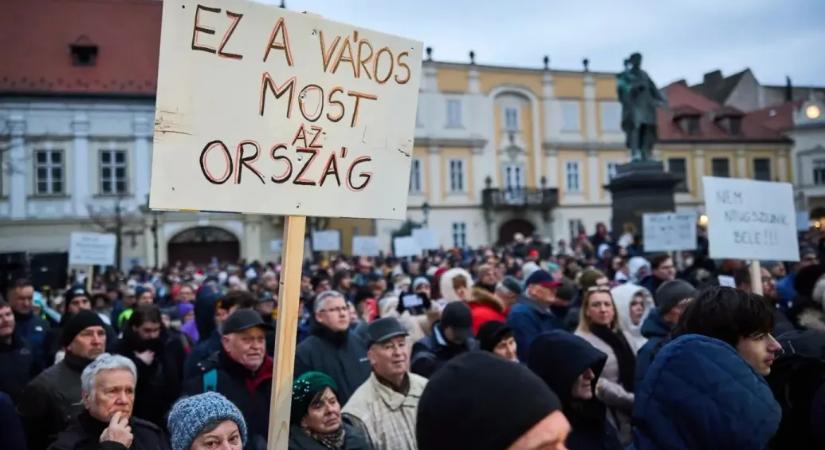 Győr-Szol–ügy: amikor még az ellenzéki polgármester sem tudhatja meg, mi van a város 1,7 milliárd forintjával