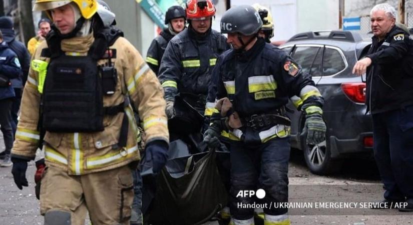 Újabb családot tört össze a háború, Hársfalván búcsúznak az elesett katonától