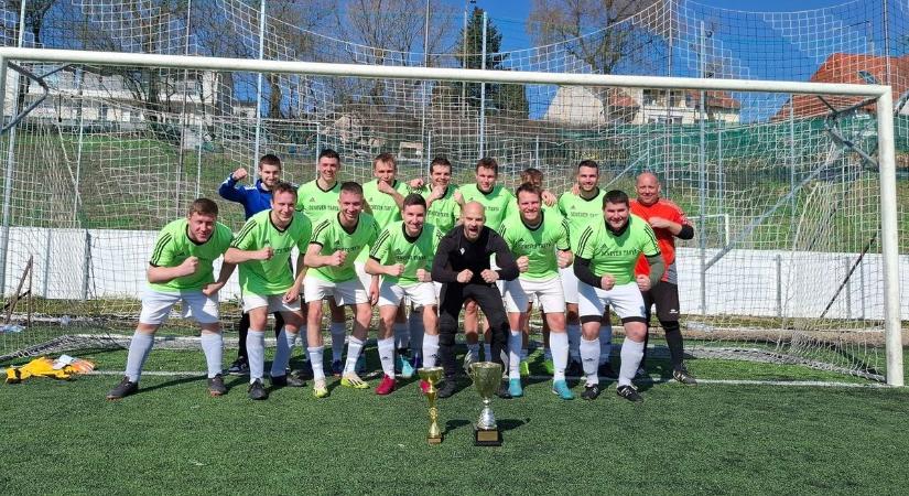 Gazdára talált a műfüves bajnokság trófeája