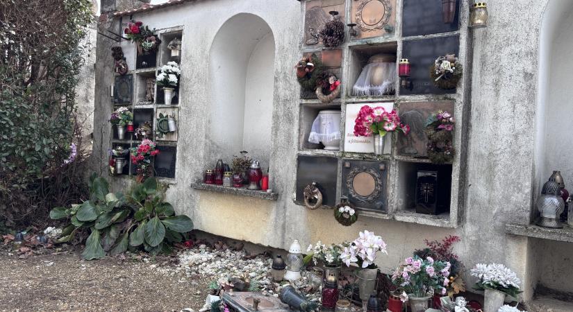 Rongálás történt a Révfalui temetőben