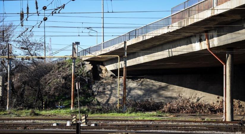 Napokra lezárják a szolnoki felüljárót, erre lehet majd közlekedni