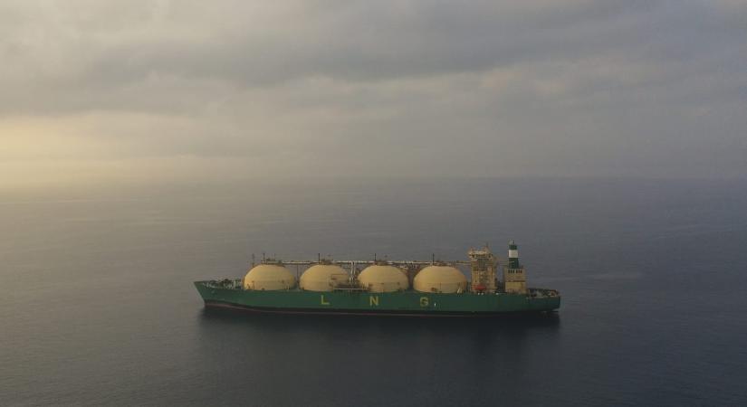 Egyből kilőttek a gázárak, miután Katar dróntámadás miatt leállította az LNG-termelést