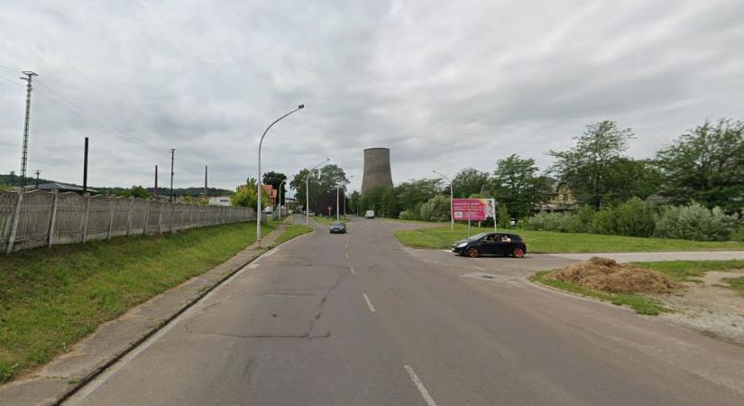 Autók ütköztek az ózdi kereszteződésben