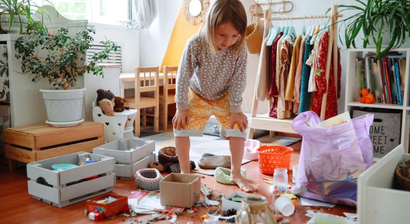 A módszer, amitől a gyerekjátékok nem lepik el a nappalit – és nem is kerül pénzbe