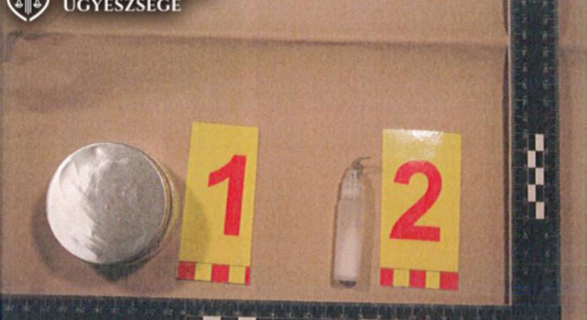 Kábítószer-kereskedelem miatt tartóztatták le a volt katonát