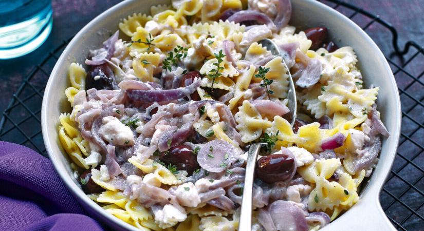 Fetás, lila hagymás farfalle olívabogyóval