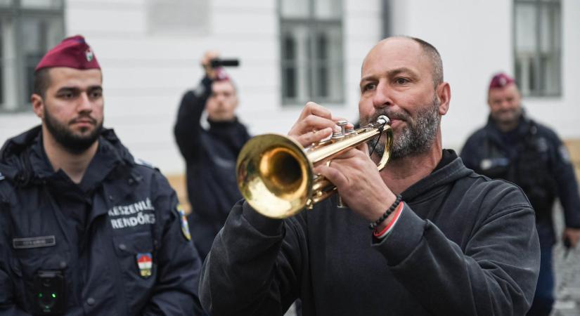 Mégsem indul Magyar Péter körzetében a botrányairól híres Szabó Bálint