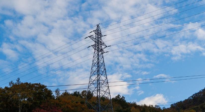 Útlezárás és áramszünet nehezíti a városrész lakóinak életét