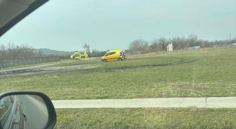 Mentőhelikopter érkezett Celldömölkre - videó