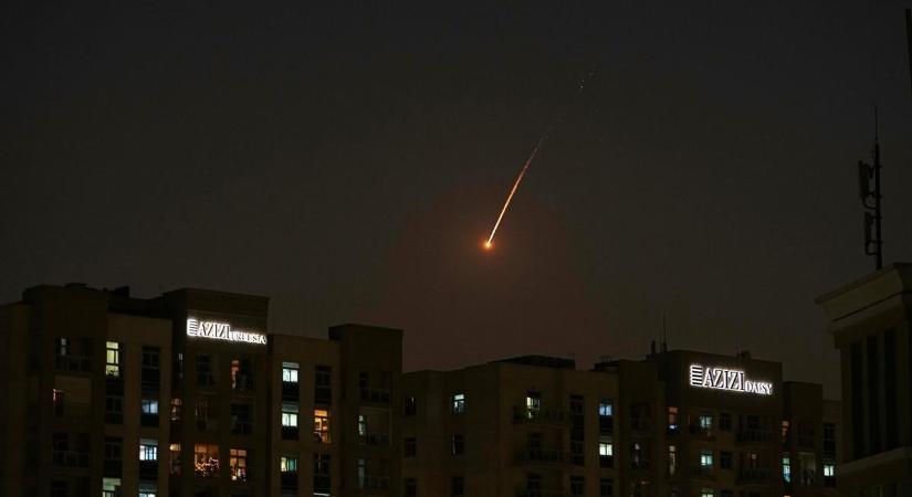 Robbanások Dubaj felett: egy magyar légiutas-kísérő a konfliktus árnyékában mesél a helyzetről