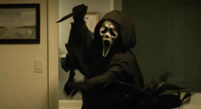 A kritikusok lehúzták, de annyian mentek moziba a Sikoly 7 miatt, mintha muszáj lett volna