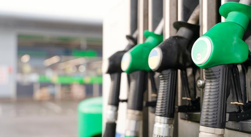 Durván emelkednek az üzemanyagárak holnaptól – köszönhetjük az USA-Irán-háborúnak