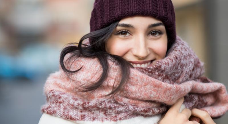 Hajápolási túlélőkalauz a téli sapkaszezon idejére