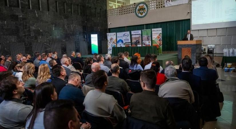 A Debreceni Egyetemen mutatták meg, hogyan lehet nyerni a mai agrárpiacon