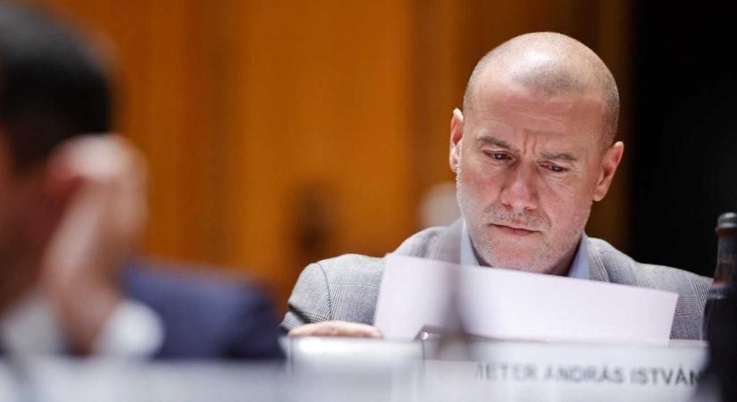 Elutasította a szenátus a Demeter András elleni indítványt