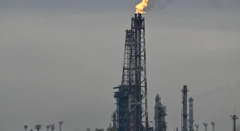 Harminc forinttal is drágulhat a dízel az iráni háború miatt