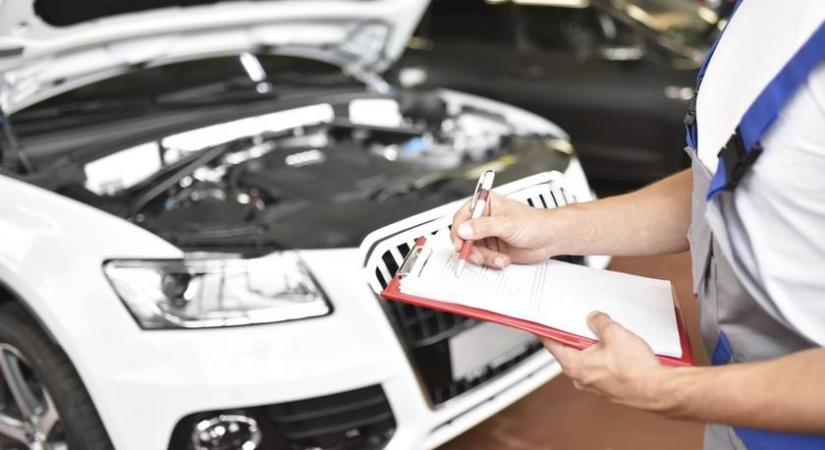 Döntött az EU: júliustól újabb eszköz lesz kötelező az autókban