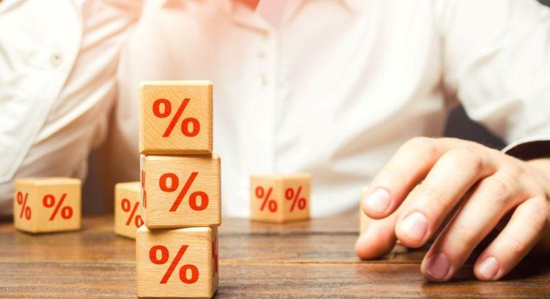 Nem tartják magukat a bankok a 3 százalékos Otthon Start kamathoz