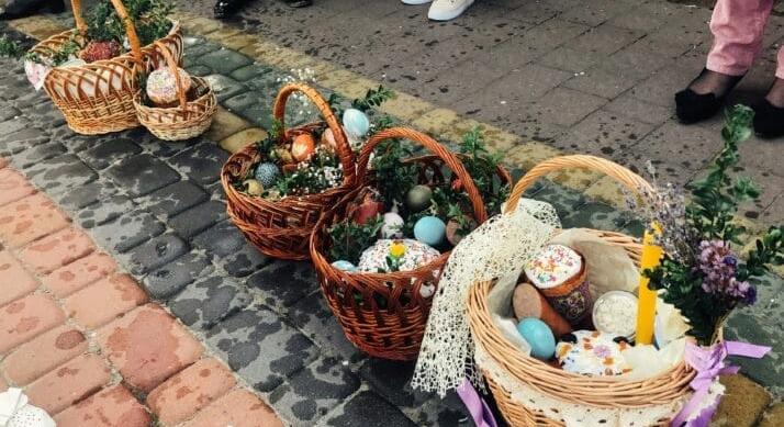 Fokozott ellenőrzések húsvét előtt – mit vizsgál a hatóság az üzletekben?