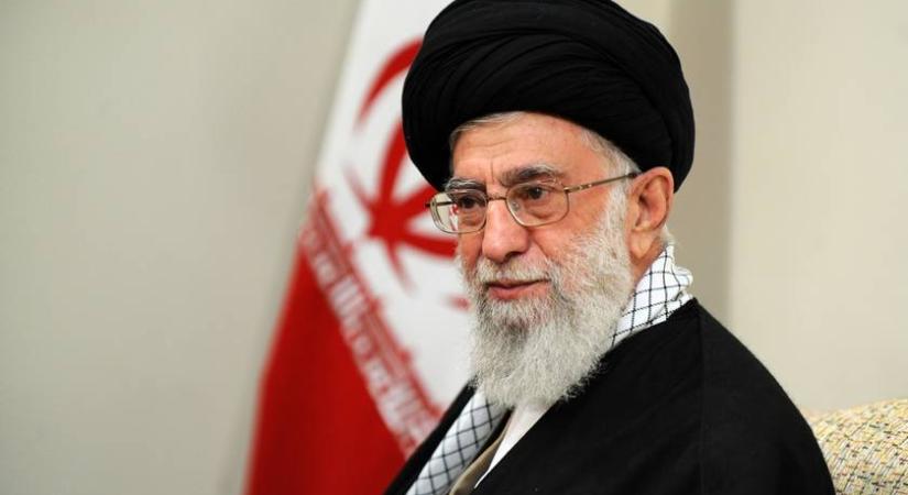 Miatta támadta meg az USA Iránt – botcsinálta költőből lett az ország mindenható ura Ali Hámenei