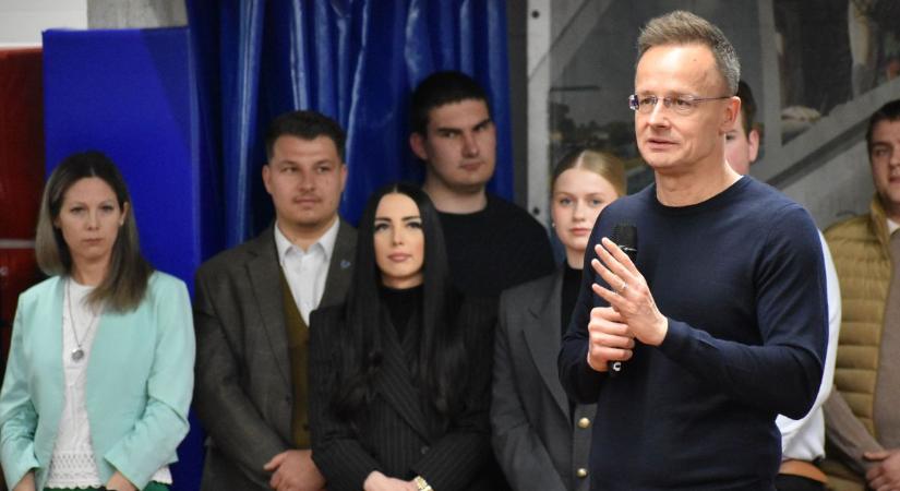 Szijjártó Péter: Merényletet követtek el Magyarországgal szemben (galéria)
