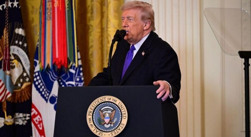 Mindenki készüljön fel a lehető legrosszabbra: most fog csak bedurvulni az iráni háború, Trump figyelmeztette a világot – "Még nem kezdtük el igazán keményen ütni őket"