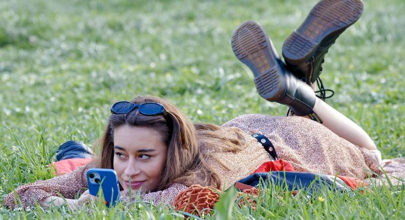 Napi horoszkóp, 2026. március 3.: a Rák érzékenyebb lehet a szokásosnál, a Bak végre kimondja, amit gondol