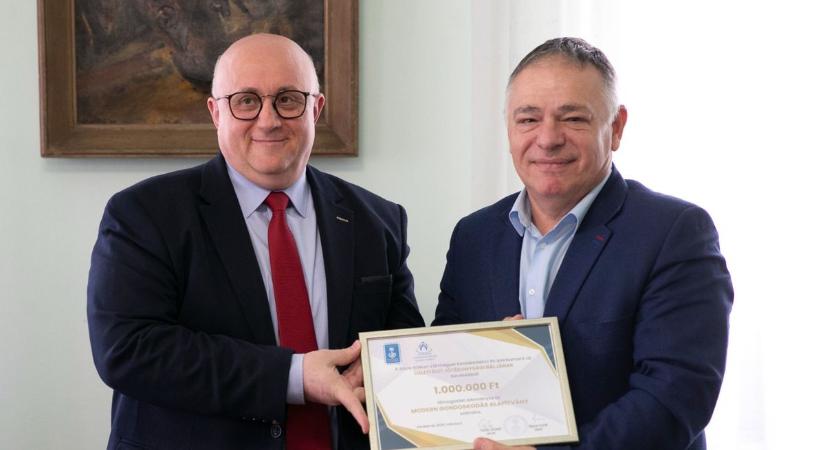 Nemcsak mulattak a bálban, milliókkal segítették a sérült gyerekeket – fotók