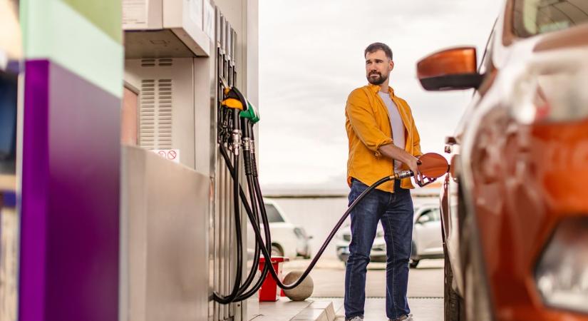 Brutális drágulás a kutakon: minden tankolás fájni fog a magyar autósoknak