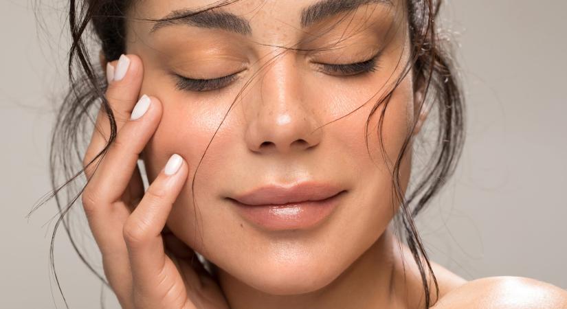 Smink, ami jót tesz a bőrnek: a legújabb hibrid alapozókat imádni fogod