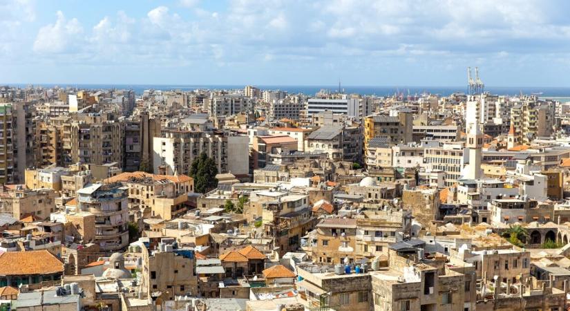 Döbbenetes felvételek érkeztek Libanonból – így menekül a tömeg