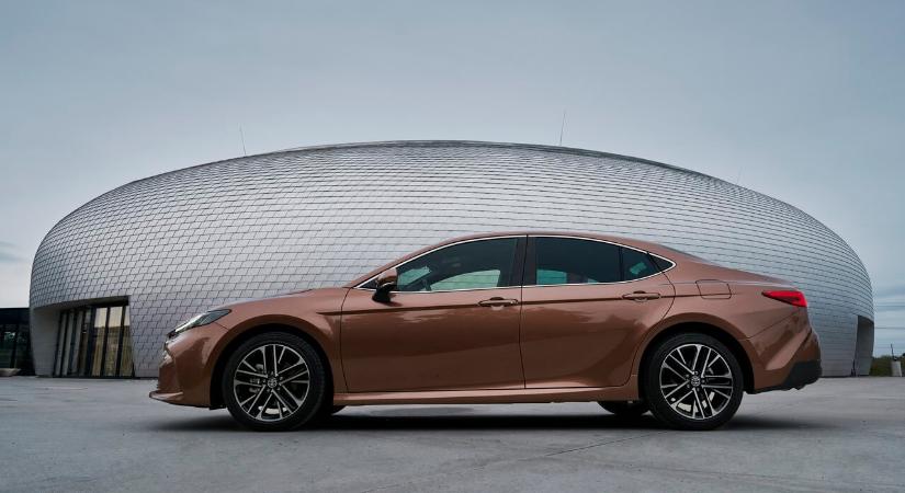 TÖBB, MINT 31 MILLIÓ ELADOTT TOYOTA HIBRID VILÁGSZERTE