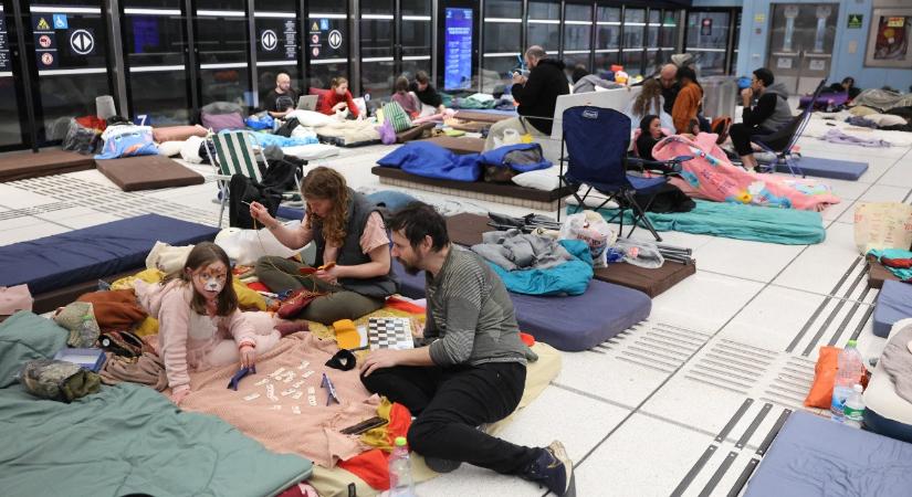 Négyhetes akcióval számol Donald Trump Irán ellen – a nap hírei