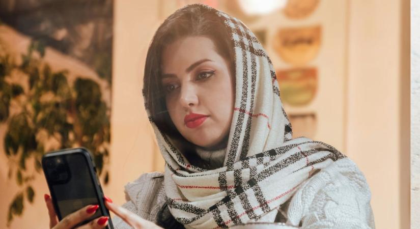 Ha nyilvános helyen automatikusan lehalkítod a hangod telefonálás közben, a pszichológia szerint ez a 7 személyiségjegy jellemző rád