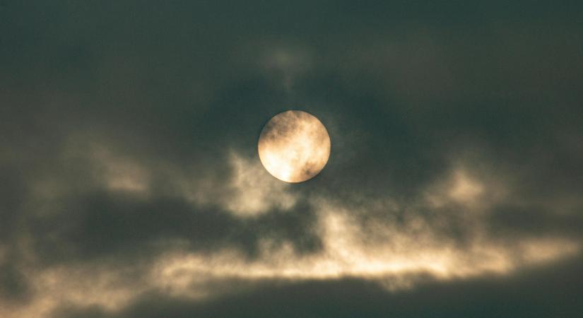 5 csillagjegy, akiknek szerencsét és boldogságot hoz a márciusi telihold: rájuk nagyon pozitívan hat a Féreg Hold