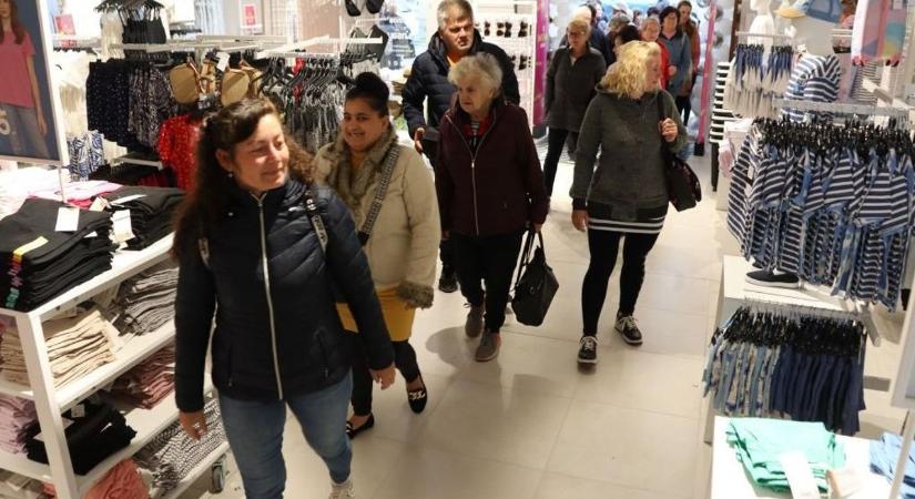 Rég várt üzlet nyitotta meg kapuit