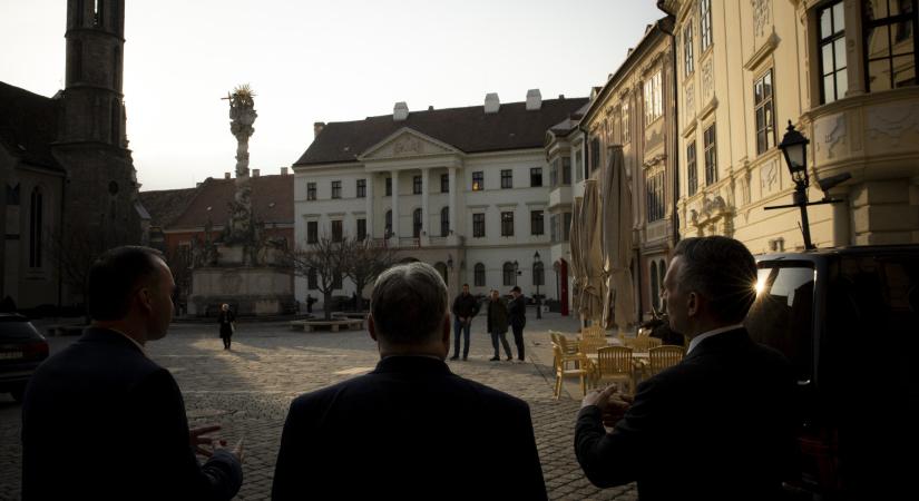 Orbán Viktor Sopronban: le akarnak vadászni bennünket